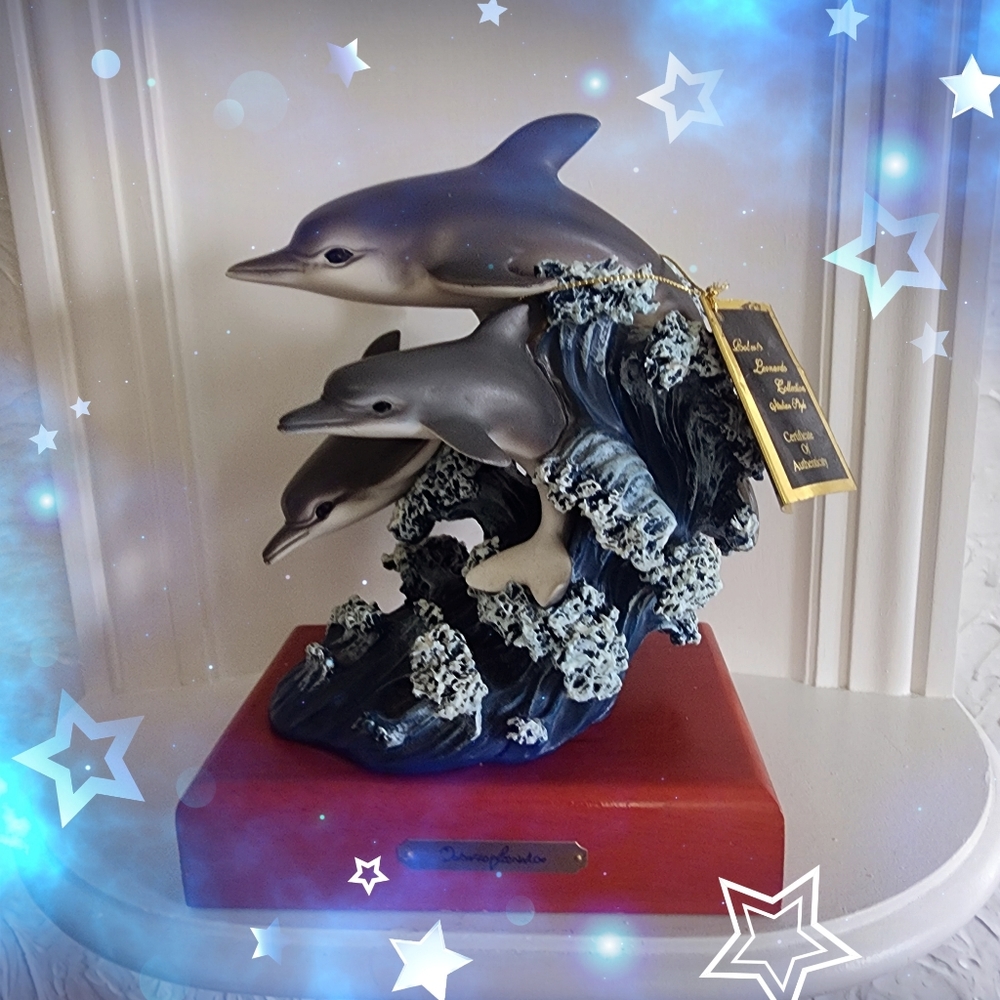 Leonardo Collection Dolphin Statue, collectible rare find.